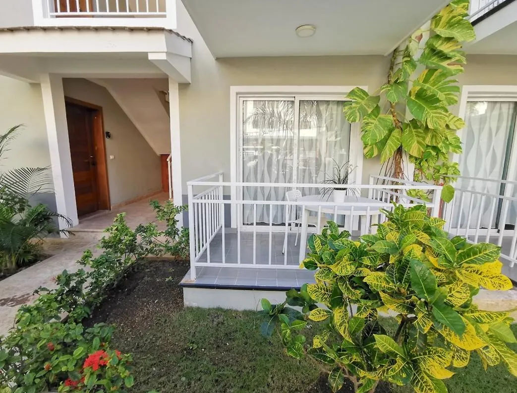 Blue Sky Studios With Pool - Playa Los Corales Punta Cana